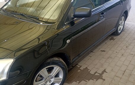 Toyota Avensis III рестайлинг, 2005 год, 620 000 рублей, 14 фотография