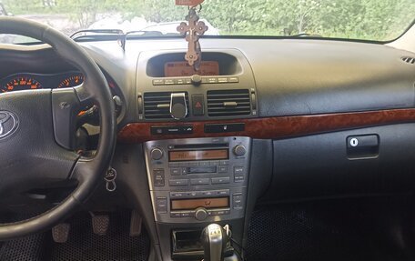 Toyota Avensis III рестайлинг, 2005 год, 620 000 рублей, 6 фотография