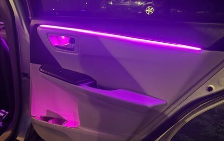 Toyota Camry, 2017 год, 2 300 000 рублей, 4 фотография