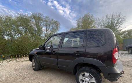 Chevrolet Niva I рестайлинг, 2010 год, 320 000 рублей, 4 фотография