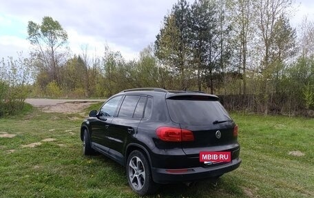 Volkswagen Tiguan I, 2013 год, 910 000 рублей, 2 фотография