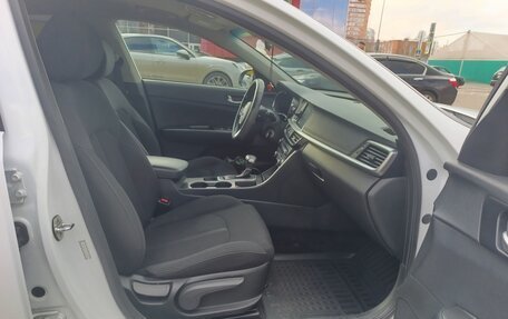 KIA Optima IV, 2020 год, 1 620 000 рублей, 9 фотография