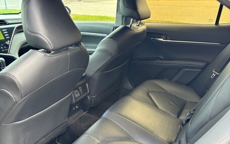 Toyota Camry, 2019 год, 3 049 000 рублей, 7 фотография