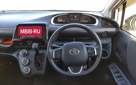 Toyota Sienta II, 2020 год, 1 250 000 рублей, 6 фотография