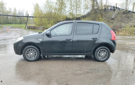 Renault Sandero II рестайлинг, 2014 год, 849 000 рублей, 2 фотография