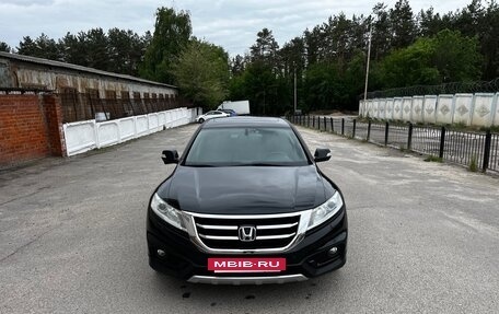 Honda Crosstour I рестайлинг, 2013 год, 1 990 000 рублей, 3 фотография