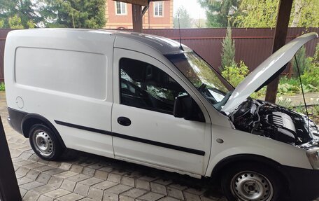 Opel Combo C, 2008 год, 550 000 рублей, 3 фотография
