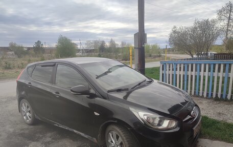 Hyundai Solaris II рестайлинг, 2011 год, 450 000 рублей, 9 фотография