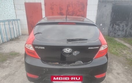 Hyundai Solaris II рестайлинг, 2011 год, 450 000 рублей, 2 фотография