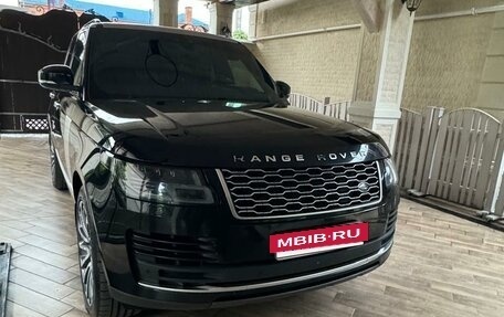 Land Rover Range Rover IV рестайлинг, 2018 год, 8 800 000 рублей, 11 фотография
