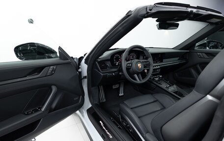 Porsche 911, 2025 год, 32 990 000 рублей, 13 фотография