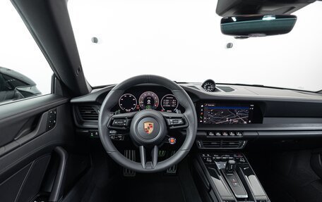 Porsche 911, 2025 год, 32 990 000 рублей, 18 фотография
