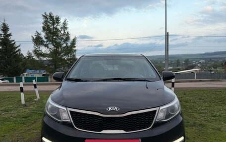 KIA Rio III рестайлинг, 2016 год, 990 000 рублей, 1 фотография