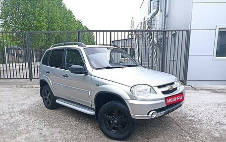 Chevrolet Niva I рестайлинг, 2004 год, 370 000 рублей, 1 фотография
