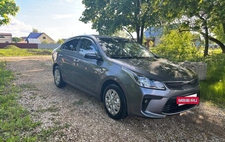 KIA Rio IV, 2018 год, 1 400 000 рублей, 2 фотография