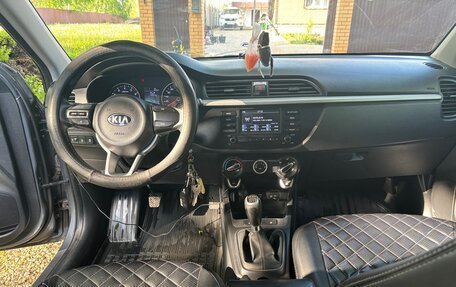 KIA Rio IV, 2018 год, 1 400 000 рублей, 12 фотография