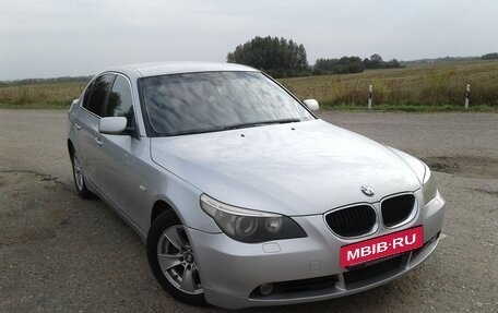 BMW 5 серия, 2004 год, 2 300 000 рублей, 2 фотография