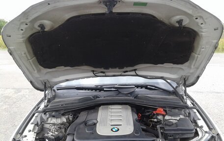 BMW 5 серия, 2004 год, 2 300 000 рублей, 11 фотография