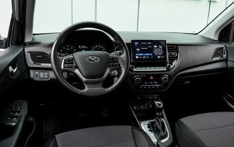 Hyundai Solaris II рестайлинг, 2022 год, 1 770 000 рублей, 6 фотография