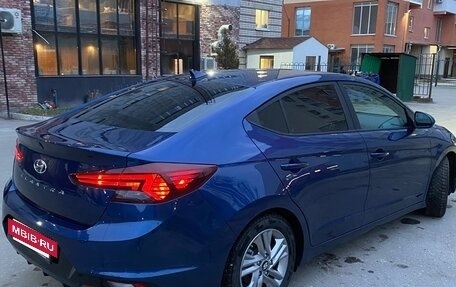 Hyundai Elantra VI рестайлинг, 2019 год, 1 500 000 рублей, 8 фотография