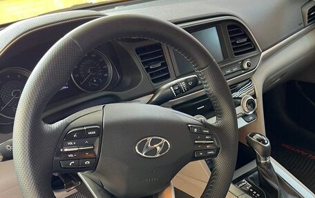 Hyundai Elantra VI рестайлинг, 2019 год, 1 500 000 рублей, 31 фотография