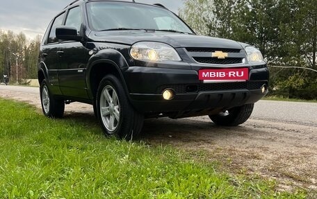 Chevrolet Niva I рестайлинг, 2013 год, 650 000 рублей, 2 фотография