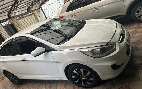 Hyundai Solaris II рестайлинг, 2014 год, 950 000 рублей, 5 фотография