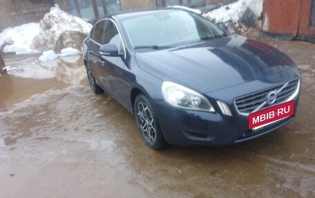 Volvo S60 III, 2012 год, 920 000 рублей, 2 фотография