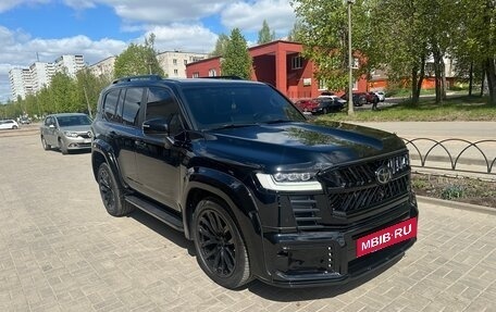 Toyota Land Cruiser, 2021 год, 15 000 000 рублей, 3 фотография