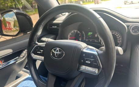 Toyota Land Cruiser, 2021 год, 15 000 000 рублей, 16 фотография