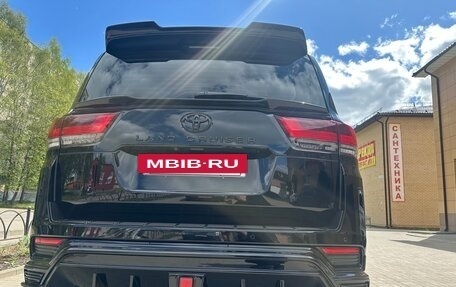 Toyota Land Cruiser, 2021 год, 15 000 000 рублей, 23 фотография