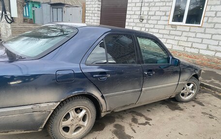 Mercedes-Benz C-Класс, 1995 год, 500 000 рублей, 3 фотография