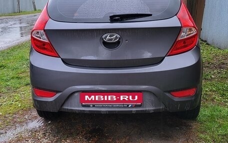 Hyundai Solaris II рестайлинг, 2012 год, 850 000 рублей, 3 фотография