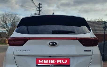 KIA Sportage IV рестайлинг, 2018 год, 2 750 000 рублей, 2 фотография