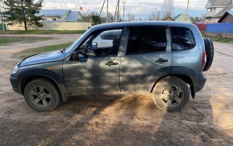 Chevrolet Niva I рестайлинг, 2009 год, 490 000 рублей, 4 фотография