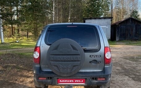 Chevrolet Niva I рестайлинг, 2009 год, 490 000 рублей, 3 фотография