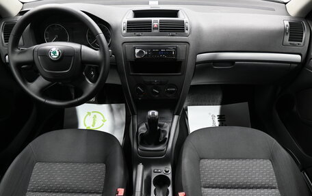 Skoda Octavia, 2012 год, 695 000 рублей, 10 фотография