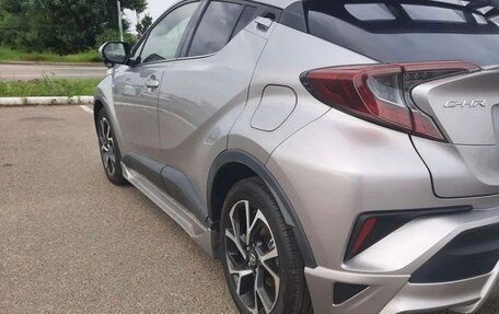Toyota C-HR I рестайлинг, 2019 год, 2 500 000 рублей, 5 фотография