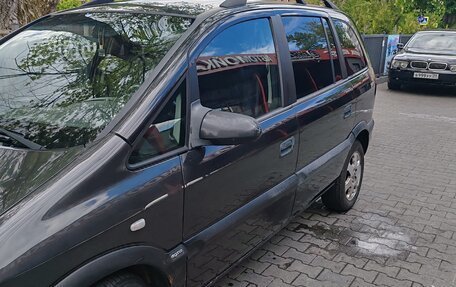 Opel Zafira A рестайлинг, 2000 год, 400 000 рублей, 5 фотография