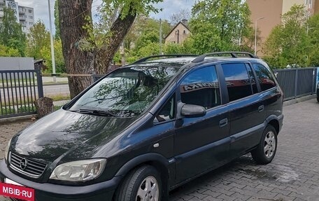 Opel Zafira A рестайлинг, 2000 год, 400 000 рублей, 7 фотография