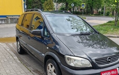 Opel Zafira A рестайлинг, 2000 год, 400 000 рублей, 10 фотография