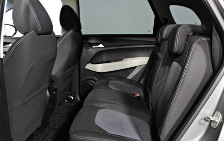Chevrolet Captiva, 2022 год, 1 997 000 рублей, 16 фотография