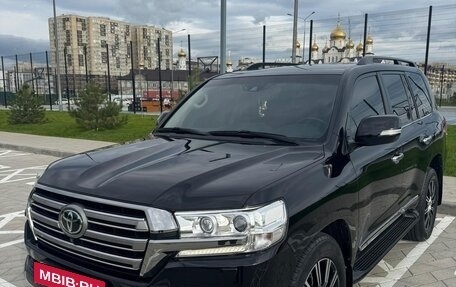 Toyota Land Cruiser 200, 2016 год, 6 000 000 рублей, 2 фотография