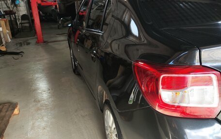 Renault Logan II, 2014 год, 740 000 рублей, 6 фотография