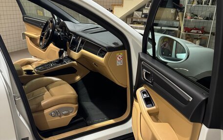 Porsche Macan I рестайлинг, 2017 год, 3 399 999 рублей, 22 фотография