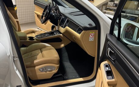Porsche Macan I рестайлинг, 2017 год, 3 399 999 рублей, 23 фотография