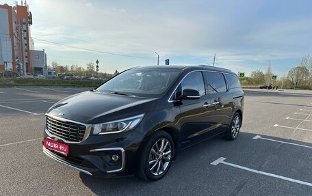KIA Carnival III, 2019 год, 2 900 000 рублей, 1 фотография