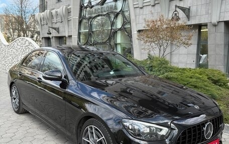 Mercedes-Benz E-Класс, 2021 год, 5 250 000 рублей, 1 фотография