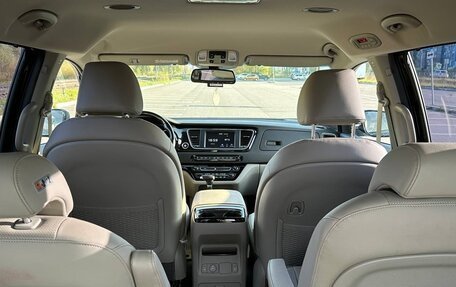 KIA Carnival III, 2019 год, 2 900 000 рублей, 7 фотография