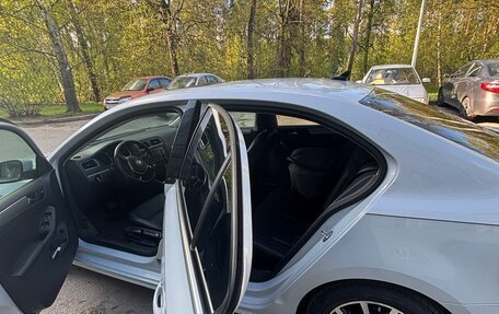 Volkswagen Jetta VI, 2017 год, 1 440 000 рублей, 2 фотография